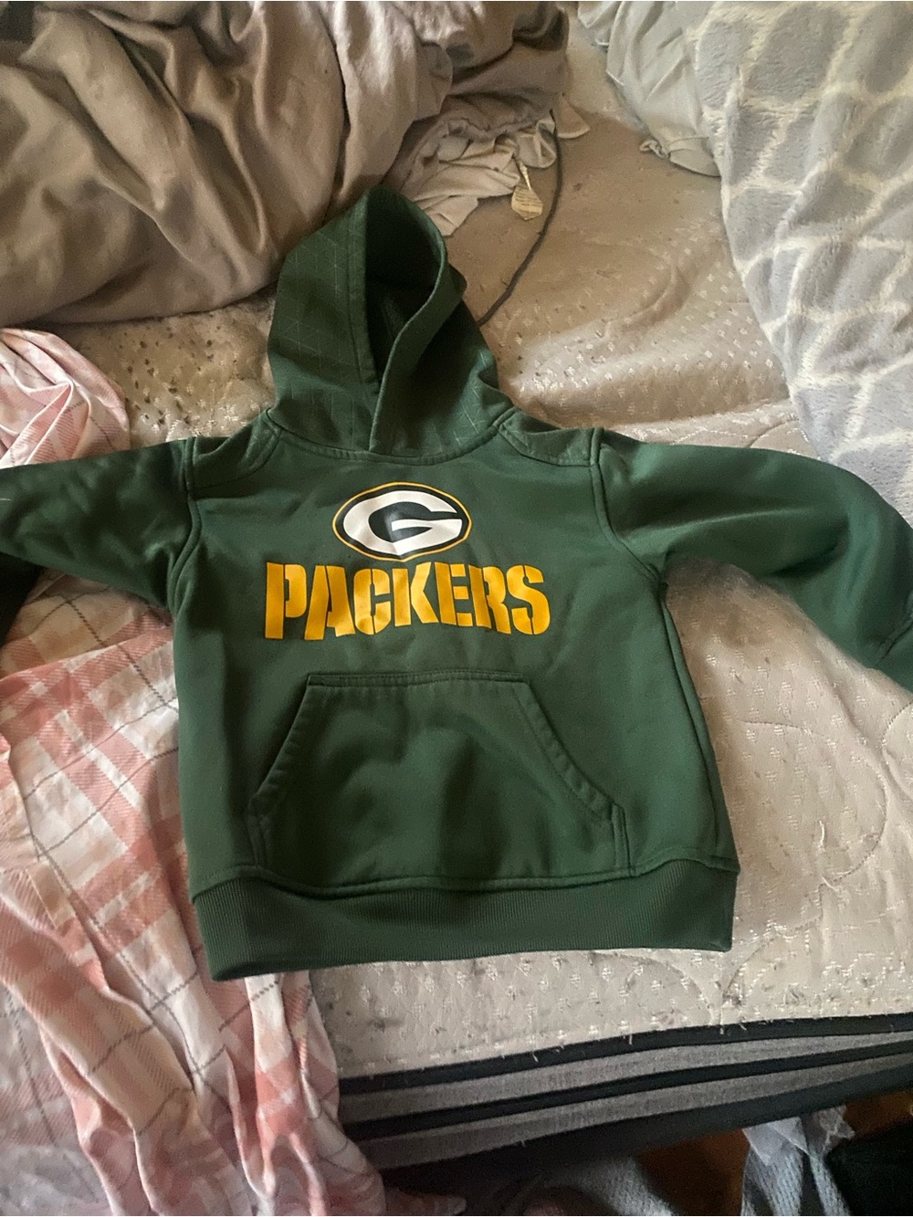 NFL Green Packers Youth Pullover Hoodie with Yellow Logo